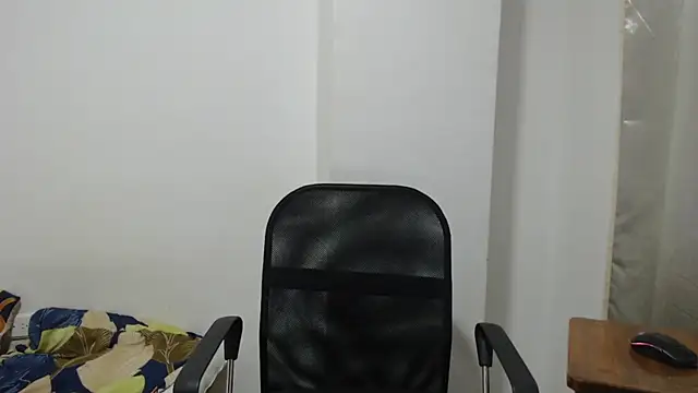 Snapshot of Aleex_Miller chatting on October 5, 11:31 pm Aleex Miller online show from October 5, 11:31 pm