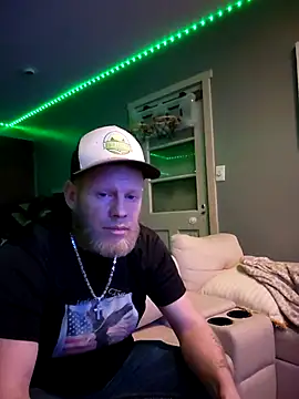 johnnybigcock83 online show from February 7, 3:46 am