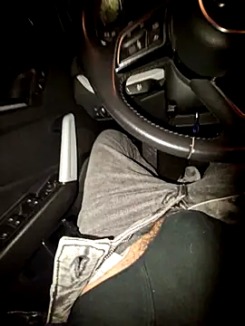 Nzino1983 online show from April 25, 10:40 pm