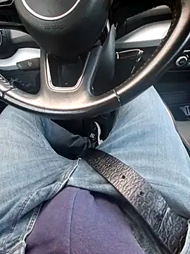 Nzino1983 online show from April 16, 5:02 pm