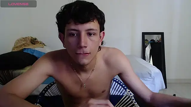 cute mathew online show from February 20, 9:09 pm