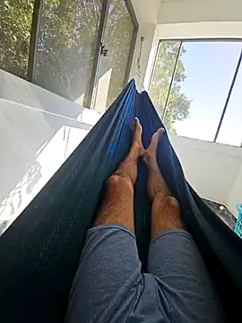 Snapshot of j0nathan00 chatting on January 26, 2:19 pm j0nathan00 online show from January 26, 2:19 pm