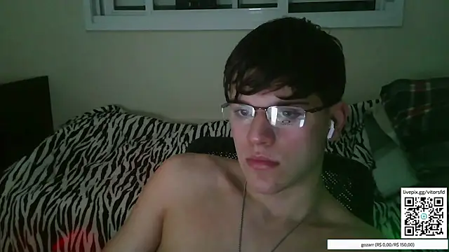 vitorsafado19 online show from October 17, 2:37 am