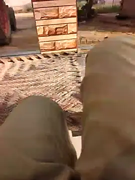 xmanrawan2 online show from February 17, 3:25 am