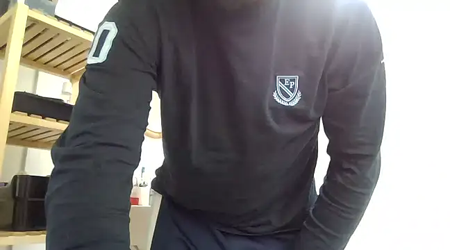 Snapshot of Zer_oki chatting on March 8, 10:50 am Zer oki online show from March 8, 10:50 am