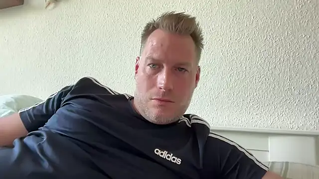 Christian87xxx online show from May 3, 10:51 am