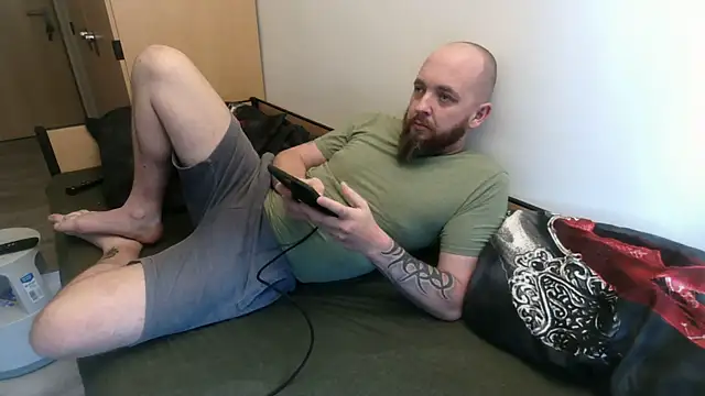 Chester 2006 online show from February 19, 2:55 pm