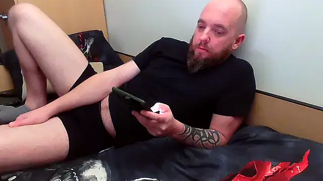 Chester 2006 online show from February 23, 9:03 pm