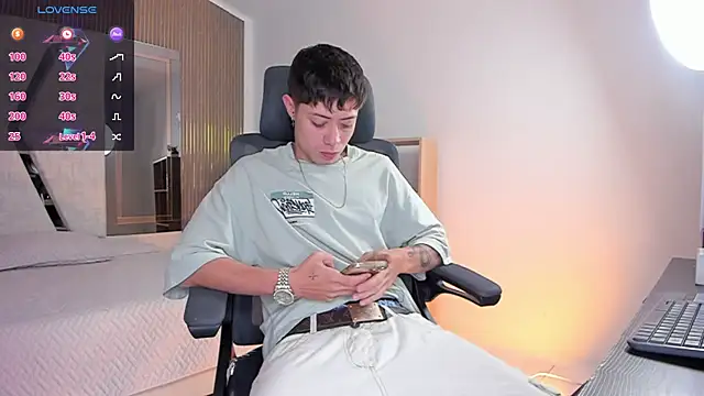 marcuscollins1  online show from December 21, 2:14 pm