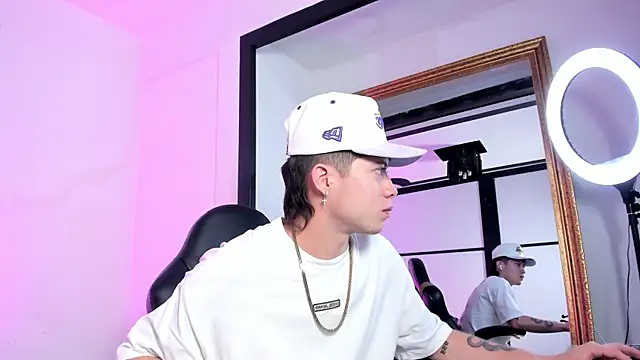 marcuscollins1  online show from September 22, 2:27 pm