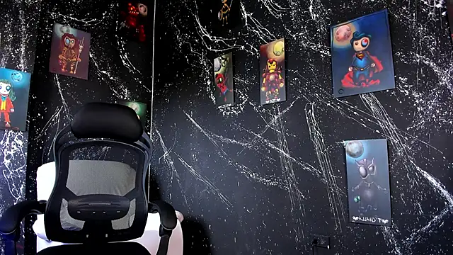 marcuscollins1  online show from February 12, 12:33 pm