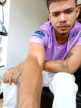 Niick01  online show from September 26, 5:32 pm