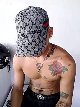 Niick01  online show from April 16, 8:31 pm