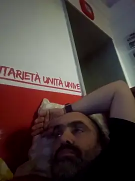 fuocovivo4 online show from February 16, 10:32 pm