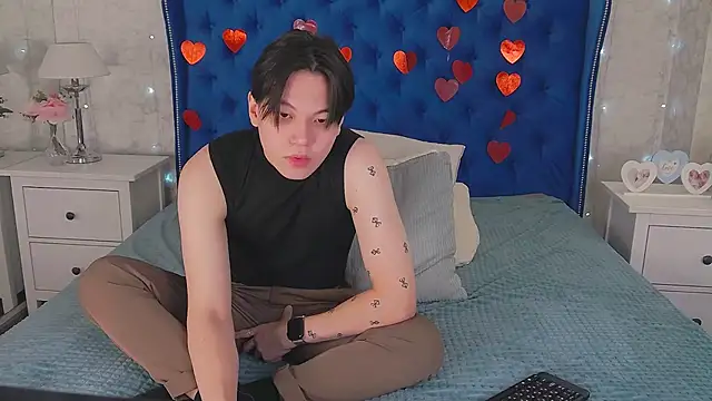 Snapshot of just_gay_ chatting on February 26, 1:19 pm just gay online show from February 26, 1:19 pm