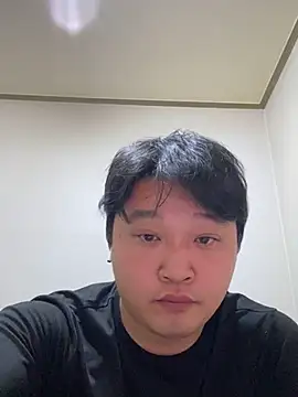 Snapshot of offwhite777 chatting on January 30, 3:19 pm offwhite777 online show from January 30, 3:19 pm