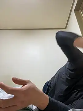 Snapshot of offwhite777 chatting on January 31, 1:45 pm offwhite777 online show from January 31, 1:45 pm