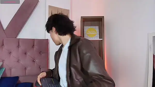 PepperTwink online show from March 12, 4:15 pm