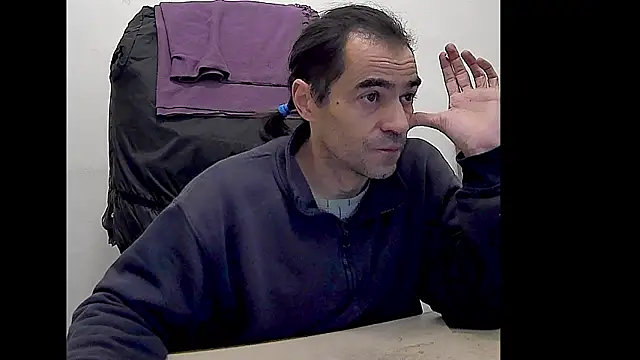 ReyDeBotones online show from March 18, 1:30 am