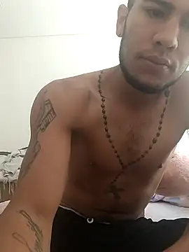 Snapshot of baby-buu chatting on February 3, 4:52 pm baby-buu online show from February 3, 4:52 pm