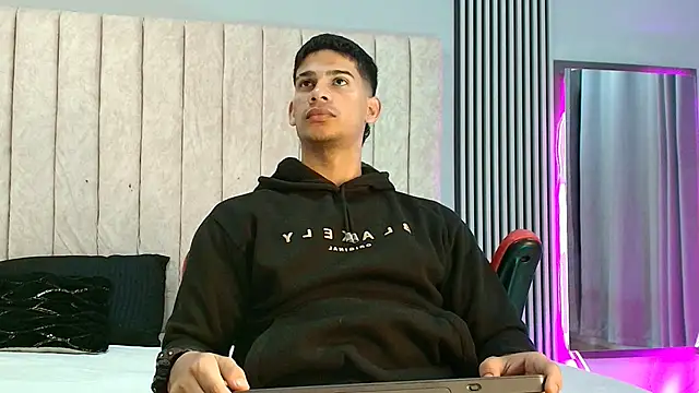 ANDRES STUD online show from September 13, 3:18 am