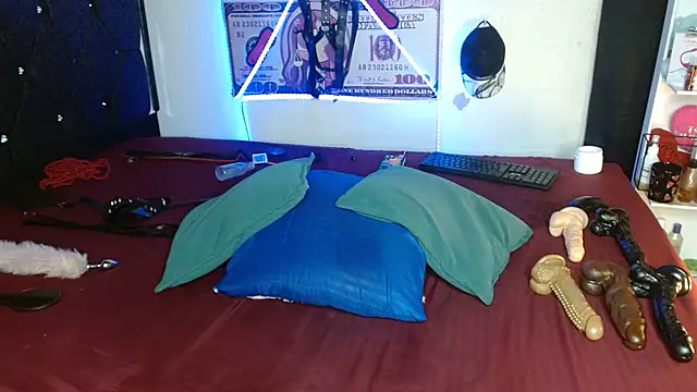 Said hot01 online show from March 11, 3:35 am