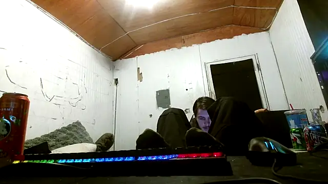 nuttyking2022 online show from October 22, 4:38 am