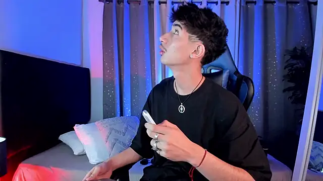 NovaaWheler online show from October 9, 7:41 pm