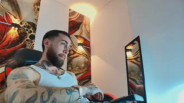 Luke davis01 online show from July 16, 1:18 pm