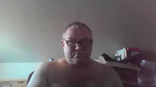 mkestr69 online show from February 13, 8:58 pm