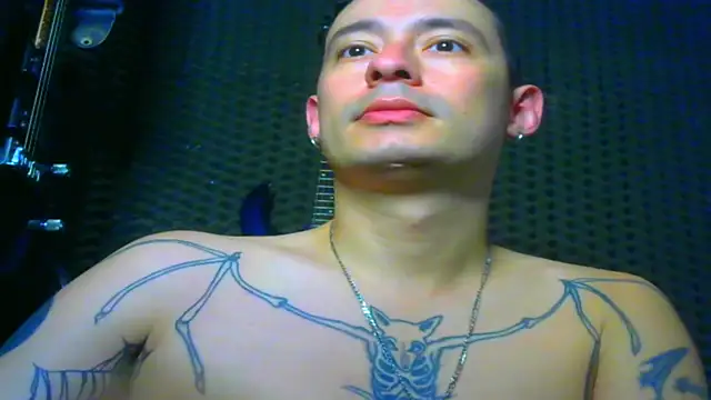 vampireathome online show from March 15, 8:10 pm