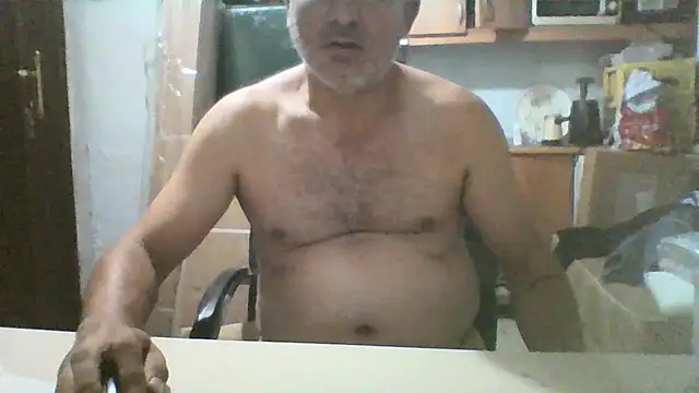 Snapshot of murat7888 chatting on September 18, 1:35 pm murat7888 online show from September 18, 1:35 pm