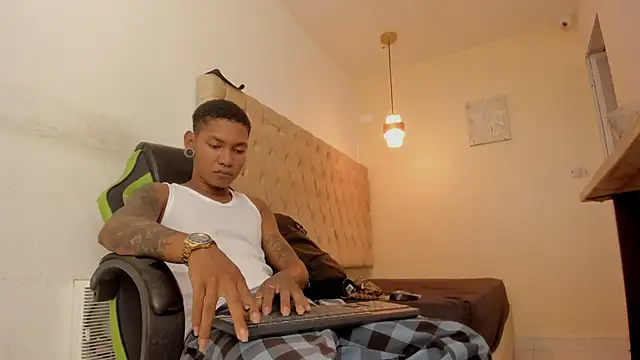 blackdirty420 online show from October 20, 9:51 pm