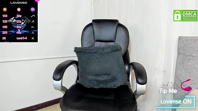 Luke Diaz7 online show from February 17, 3:05 am