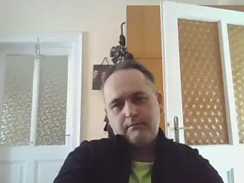 Snapshot of Szolga10 chatting on March 7, 11:51 am Szolga10 online show from March 7, 11:51 am