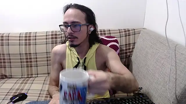 cholitohermoso online show from June 26, 7:05 pm