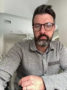 plaintreebull online show from February 16, 3:43 pm