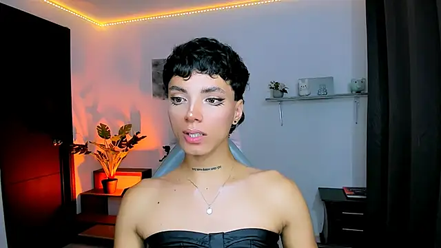 Snapshot of nilam_valker chatting on October 22, 10:57 pm nilam valker online show from October 22, 10:57 pm