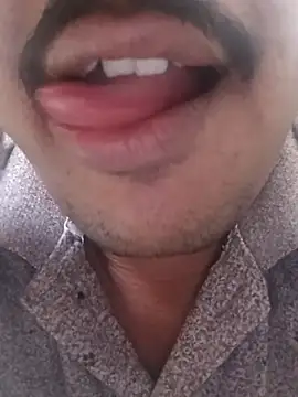 robis12314 online show from March 5, 8:01 pm