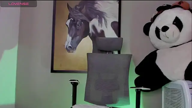 mattiwsmorris  online show from September 18, 5:15 pm