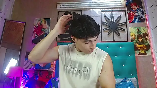 LiamAndrewzz online show from November 1, 6:01 pm