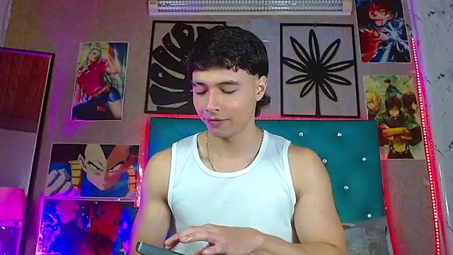 LiamAndrewzz online show from April 5, 4:53 am