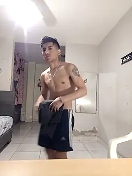 LeonRoots online show from October 19, 8:50 am