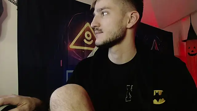 yoyoboy988 online show from November 18, 5:49 pm