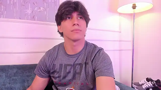 Allex Cano online show from April 13, 8:42 pm