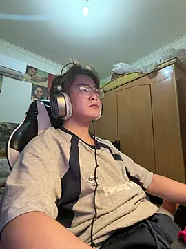 Anson0722 online show from April 8, 3:32 pm