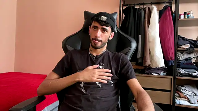 iendriw online show from December 5, 7:21 pm