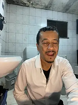 rogerdik76 online show from March 27, 6:28 am