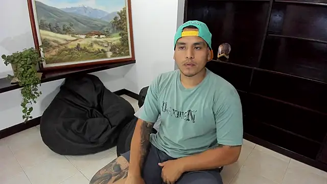 maxflurry  online show from March 3, 12:01 am