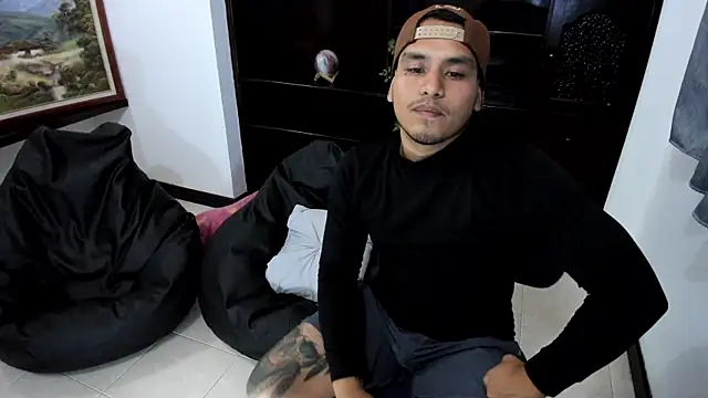 maxflurry  online show from March 9, 3:55 am